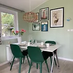 Domek alpejski Ruim En Modern In De Veluwse Bossen